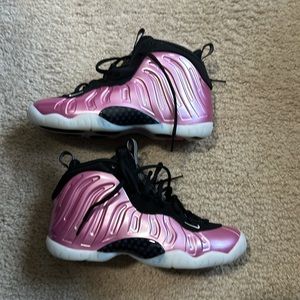 Nike Kids Little Posite  Sneakers sz 4.5